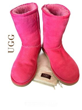 Ugg Australia Classic Short Pink Fuchsia Size 7